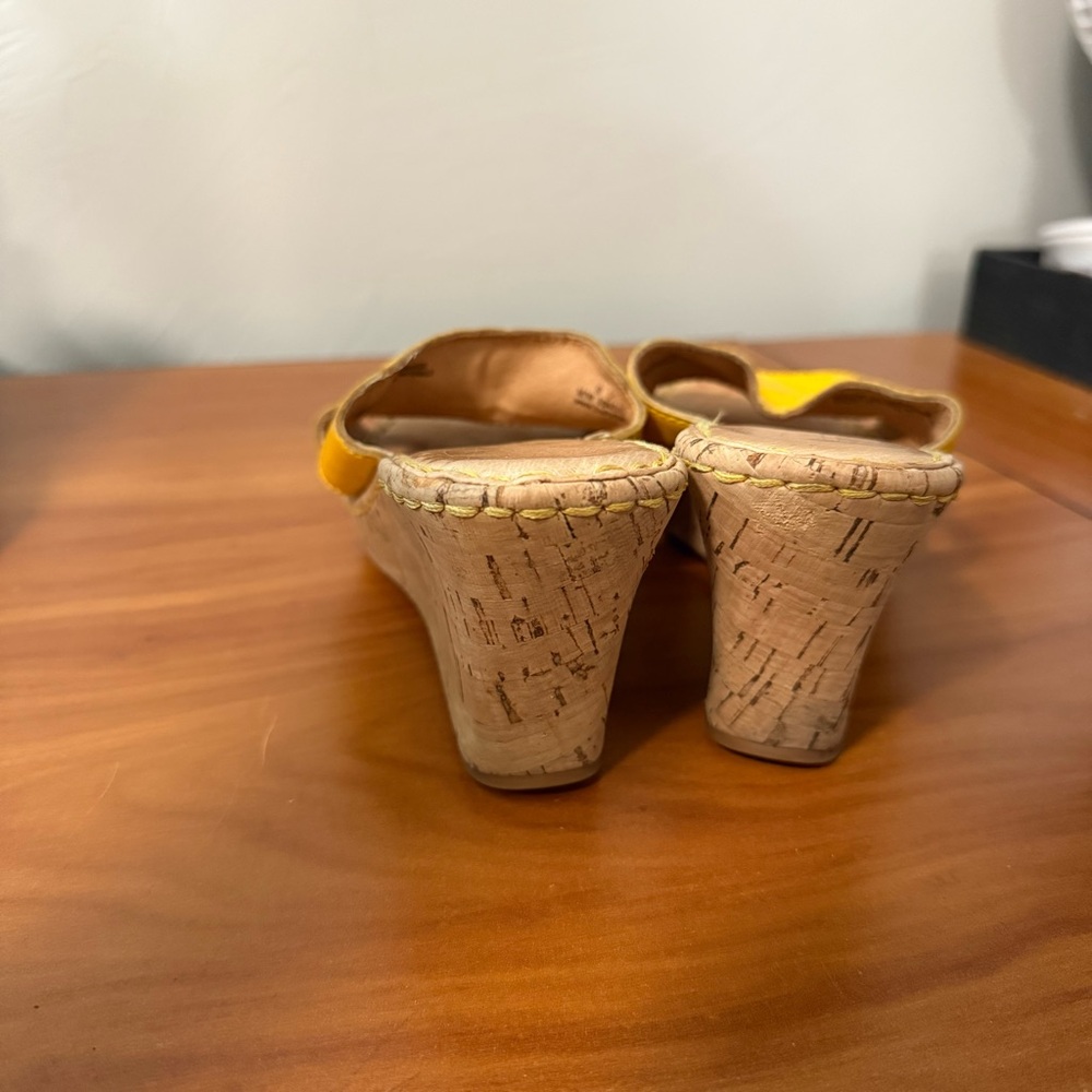 Born‎ Zefira Wedge Sandal Heel Slip On Cork Patent Leather Yellow Open Toe 8 - Picture 5 of 8
